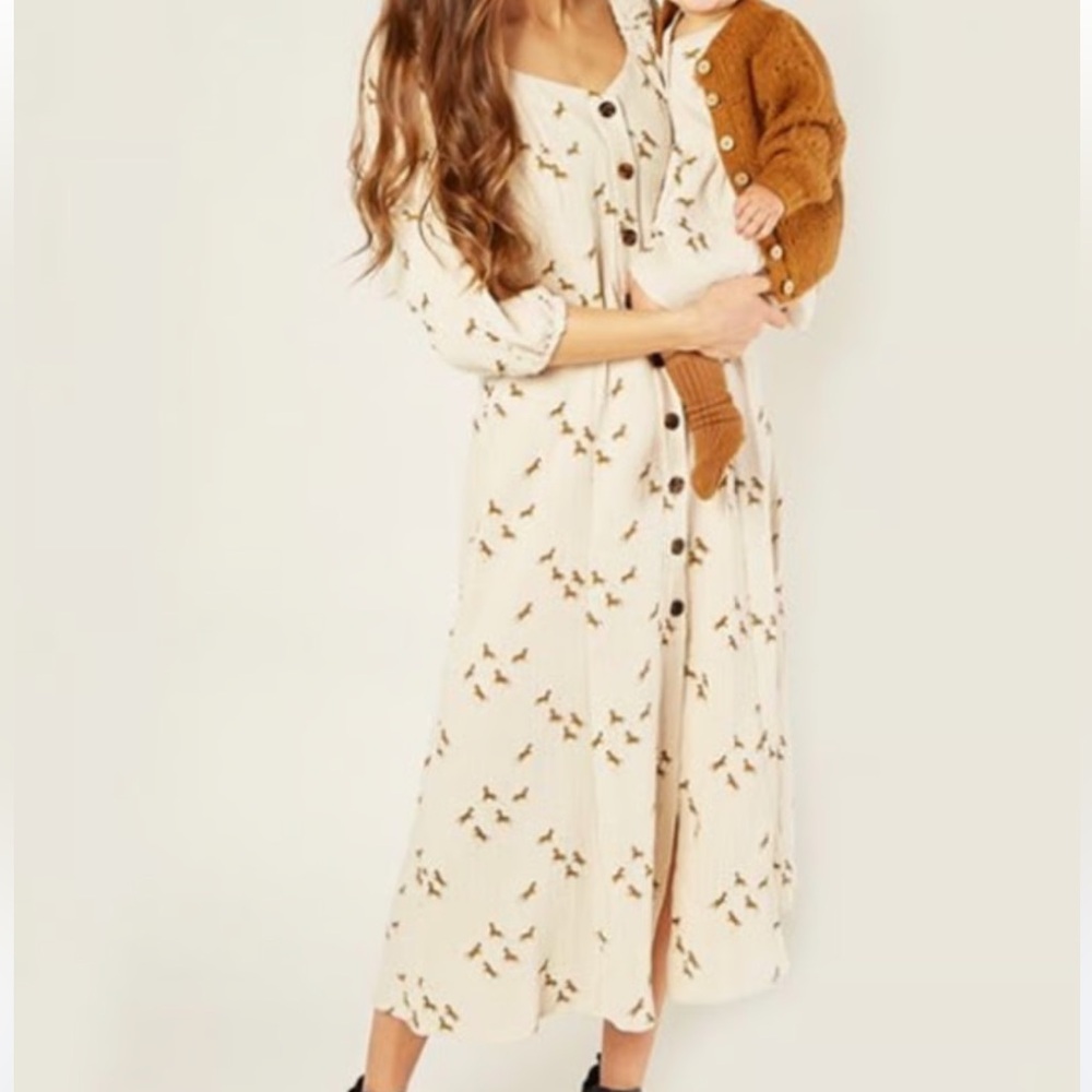 Rylee + Cru Cream Floral Midi Dress